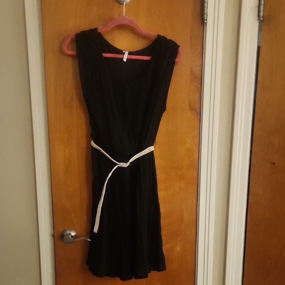 Studio Y Black Sleeveless Scoop Neck Mini Sundress